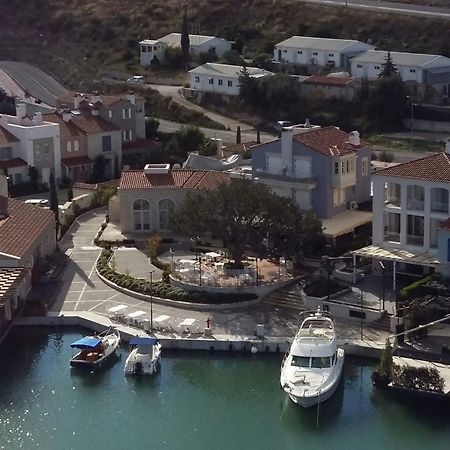Port Villa Deniz Алачати Экстерьер фото