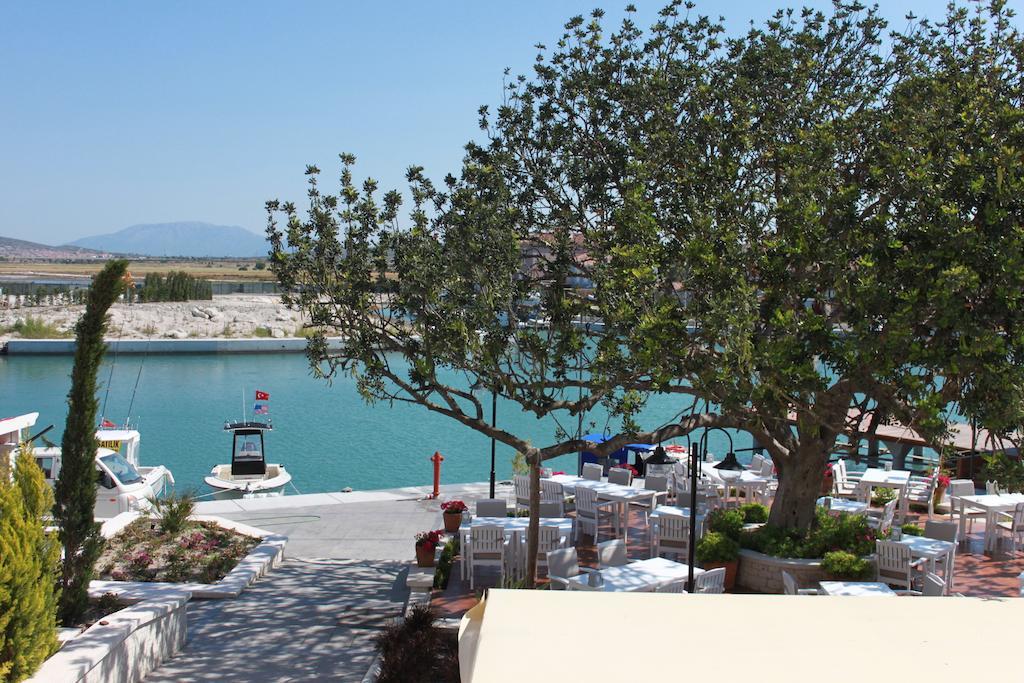 Port Villa Deniz Алачати Экстерьер фото