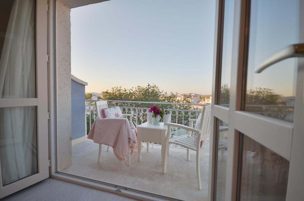 Port Villa Deniz Алачати Экстерьер фото