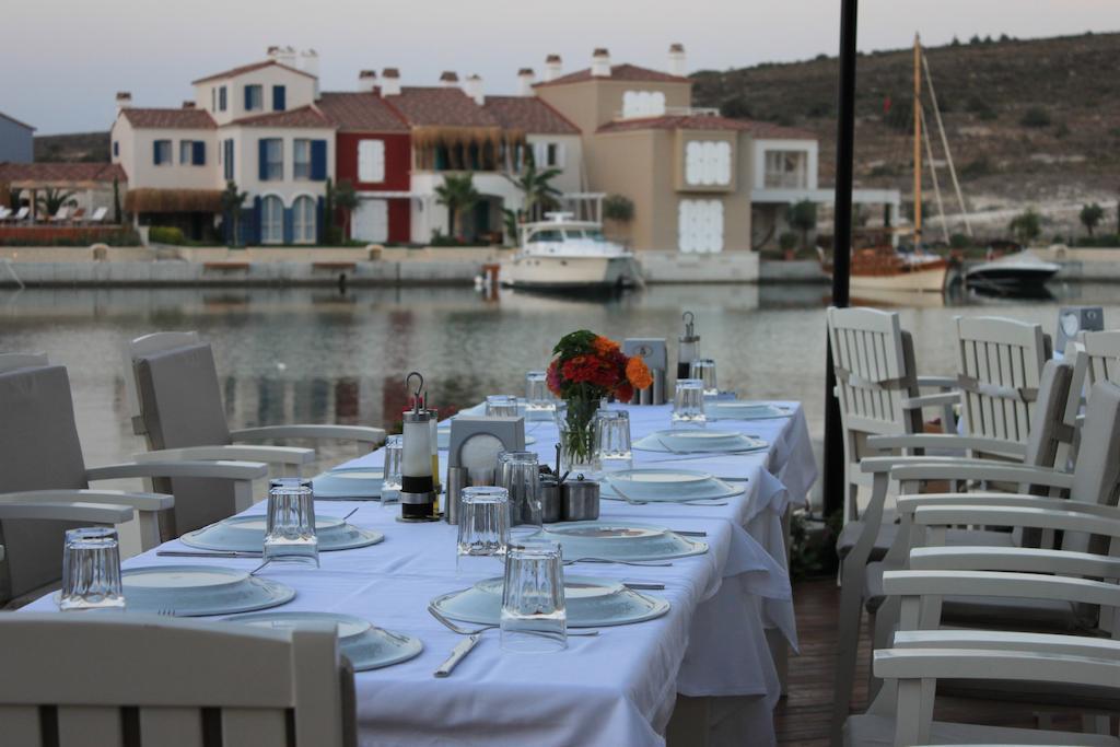 Port Villa Deniz Алачати Экстерьер фото